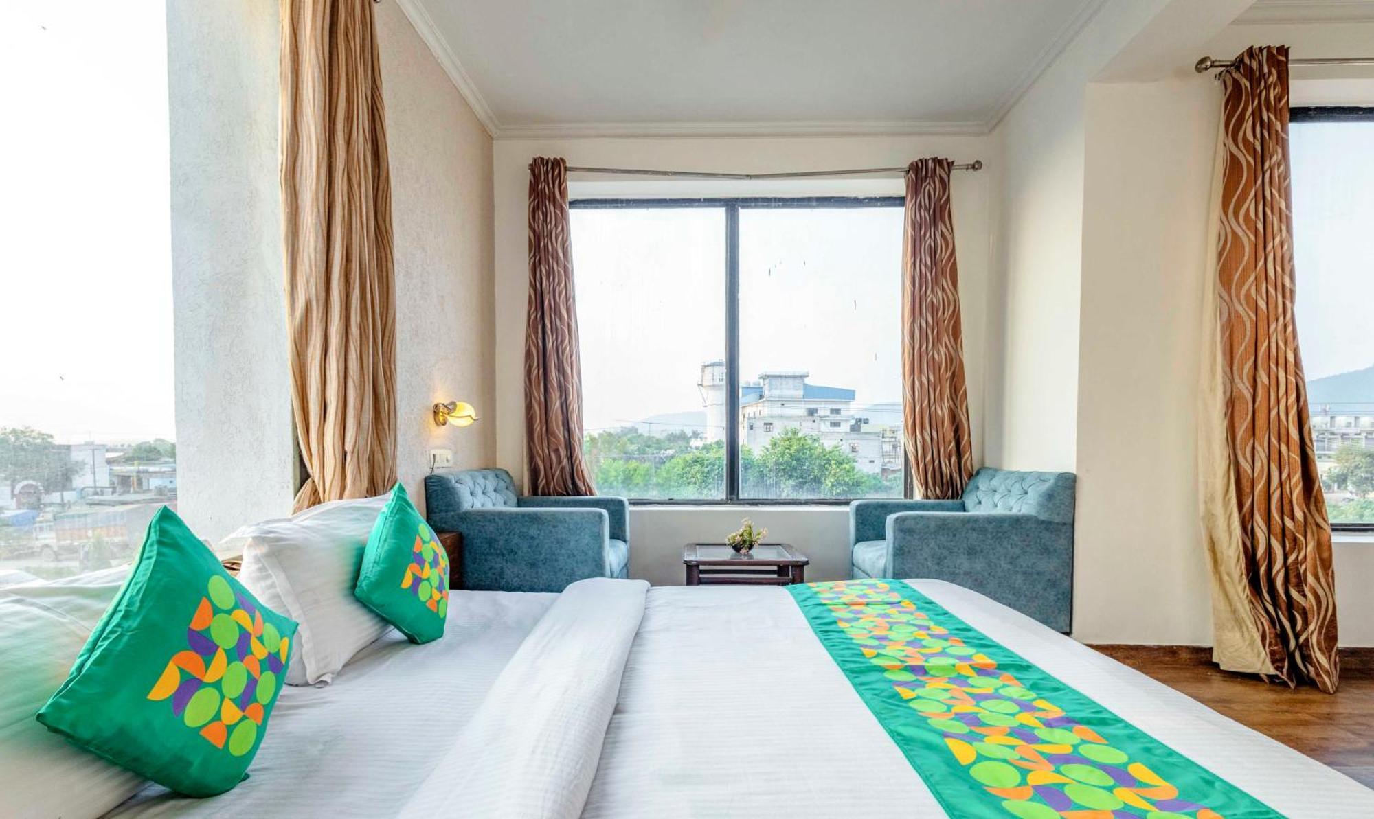 Treebo Maurice Hotel Baddi Exterior photo